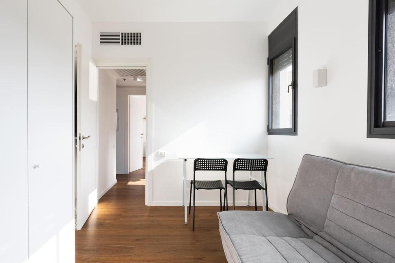Elegant Apartment W Balcony & Mamad In Heart Of Tel Aviv By Sea N' Rent 外观 照片