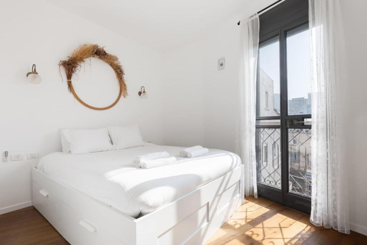 Elegant Apartment W Balcony & Mamad In Heart Of Tel Aviv By Sea N' Rent 外观 照片