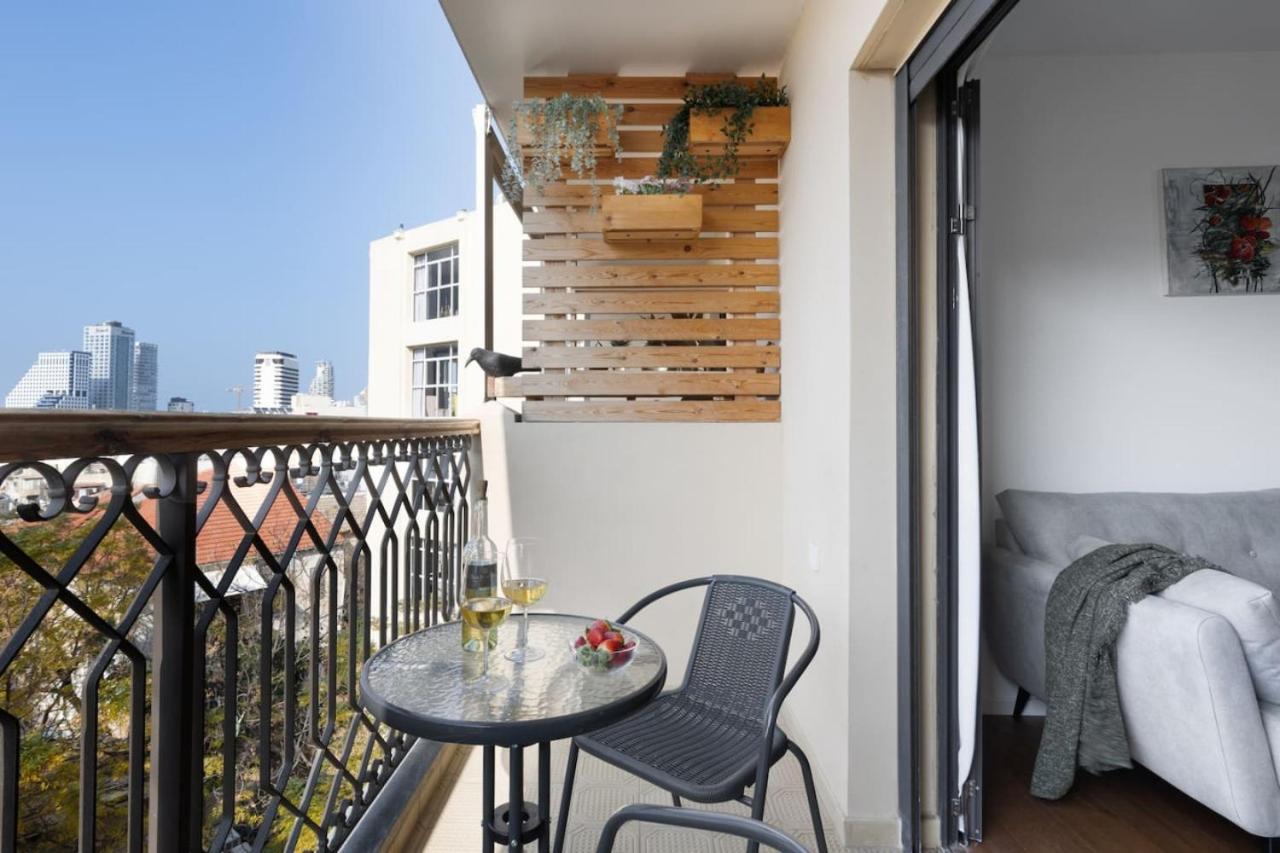 Elegant Apartment W Balcony & Mamad In Heart Of Tel Aviv By Sea N' Rent 外观 照片